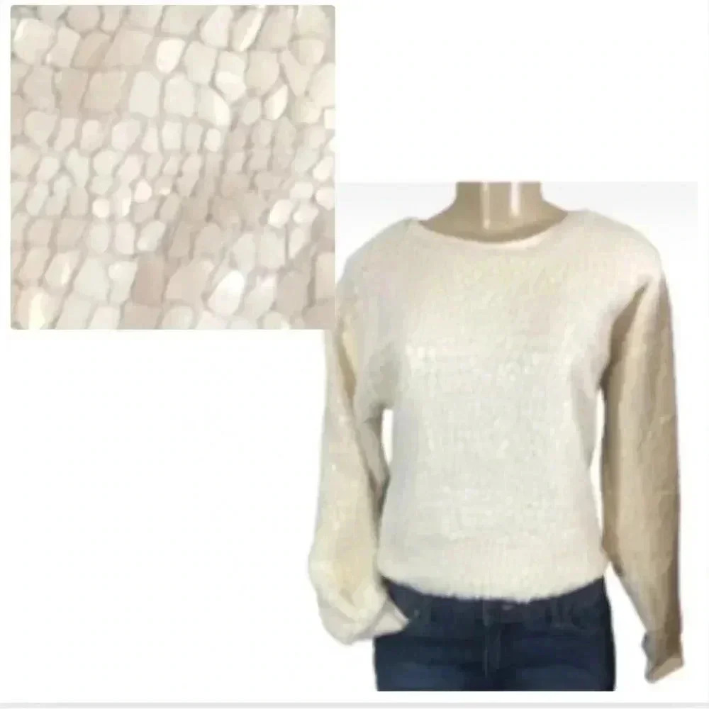 ANN TAYLOR SWEATER CREAM‎ COLOR LONG SLEEVE TEXTURED SHINY TOP SIZE Small